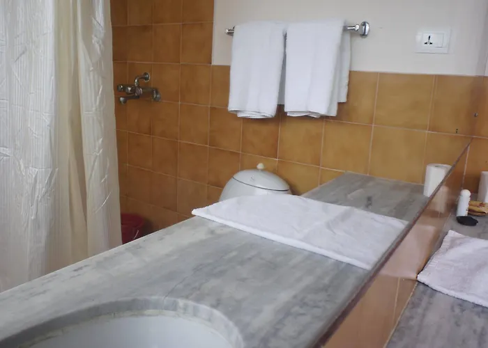 Marcopolo Business Hotel 2*